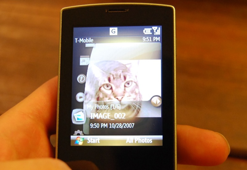 Illustration for article titled T-Mobile HTC Shadow Finally Emerges Looking Damn Good (Gallery)